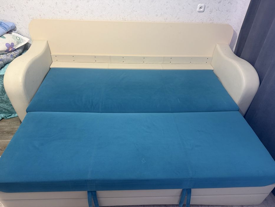 Диван трансформер 3 в 1 (диван + стол + кровать)