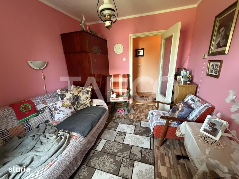 Apartament decomandat 3 camere 2 bai complet mobilat utilat etaj 3