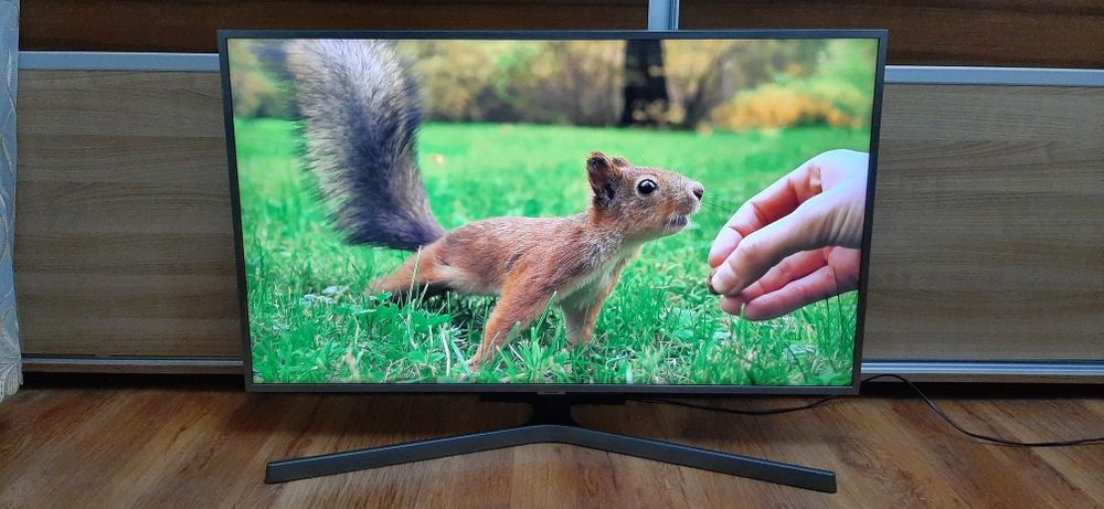 Smart tv Samsung  4k  diagonala 108 cm