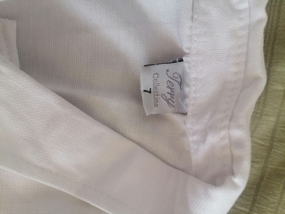 Продам костюм для мальчика 5-6 лет