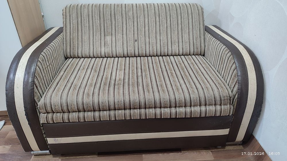 Отдам даром тахту