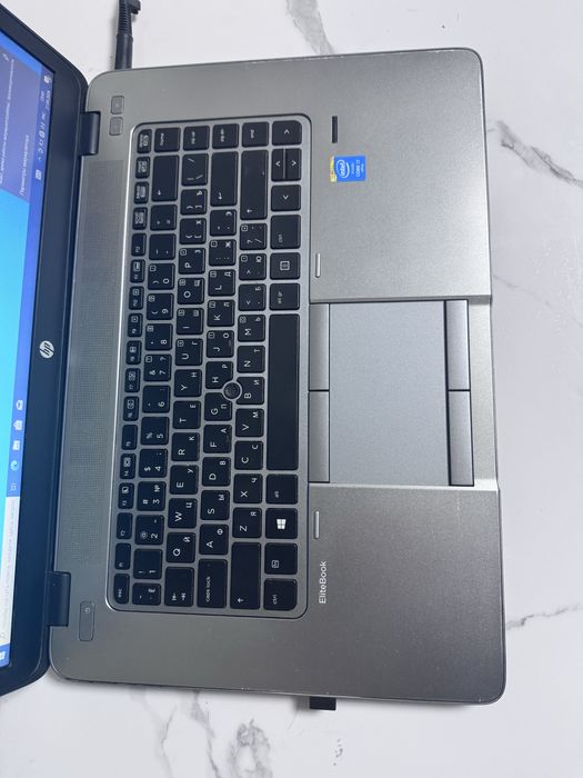 HP EliteBook 850 / i7 / 9GB / Windows 10 Pro