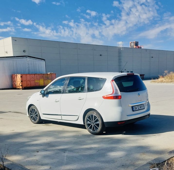 Renault Megane Scenic 7 locuri