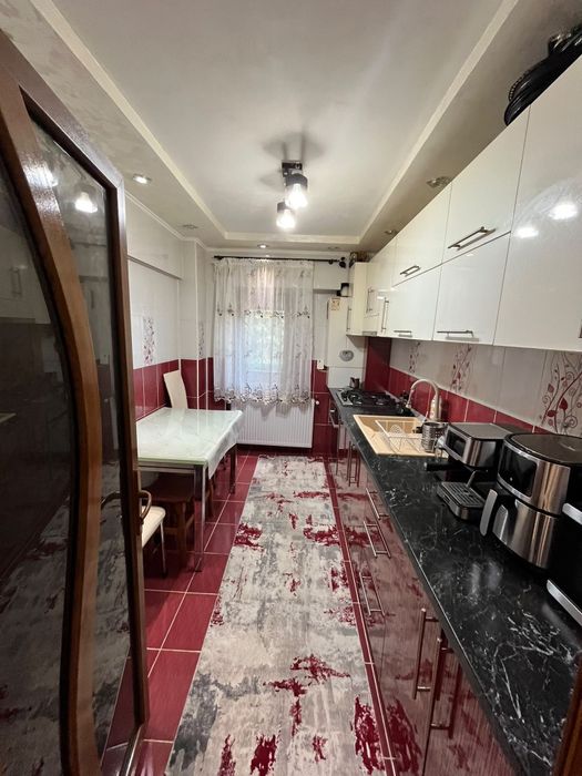 Vând apartament cu 2 camere