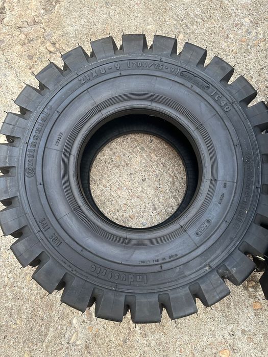 Continental Industrie Radial 5.00 R8 10PR IC70