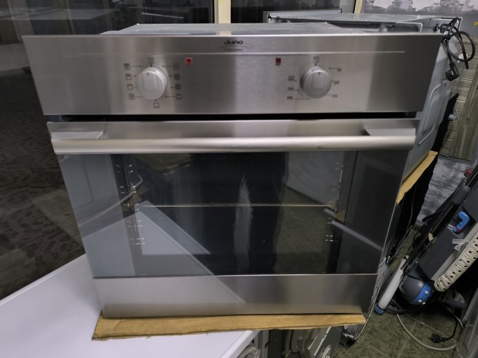 Фурна JUNO Electrolux - JOB 50000 X - 9 функции с вентилатор.