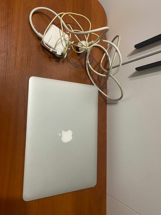 Ухоженный Macbook Air 2015