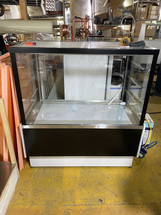 Витринные холодильники