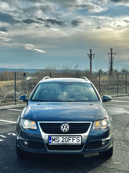 Vand Volkswagen Passat B6 Break Highline 2.0TDI din 2007 foarte DOTAT!