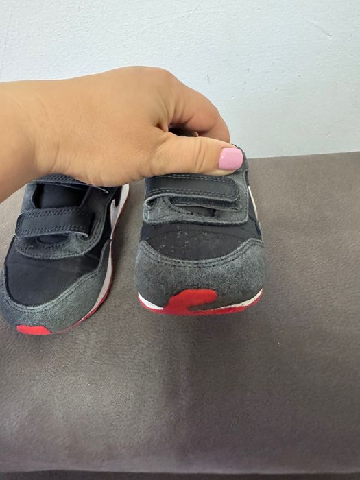 Nike marimea 26 in conditii bune.