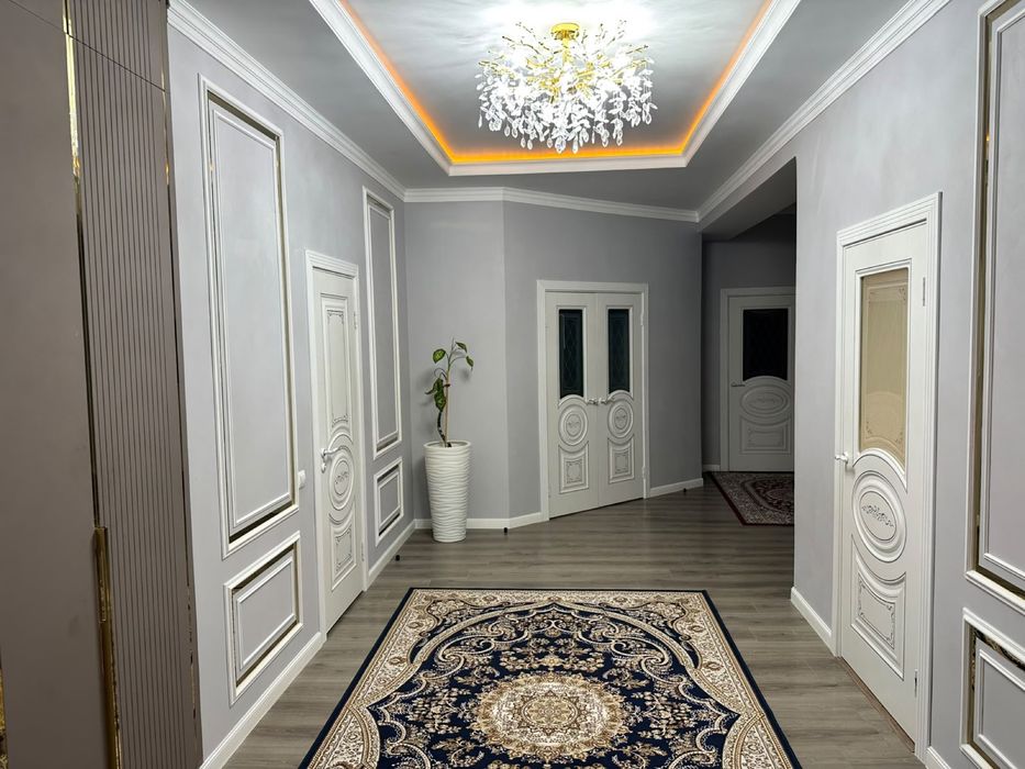 Ақжар 2 үй сатылады.