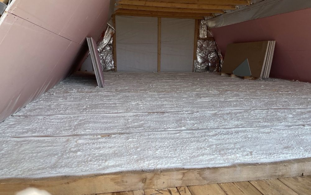 izolare cu spumă poliuretanică.