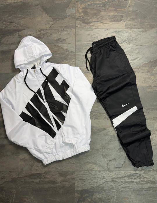 Мъжки екипи Nike