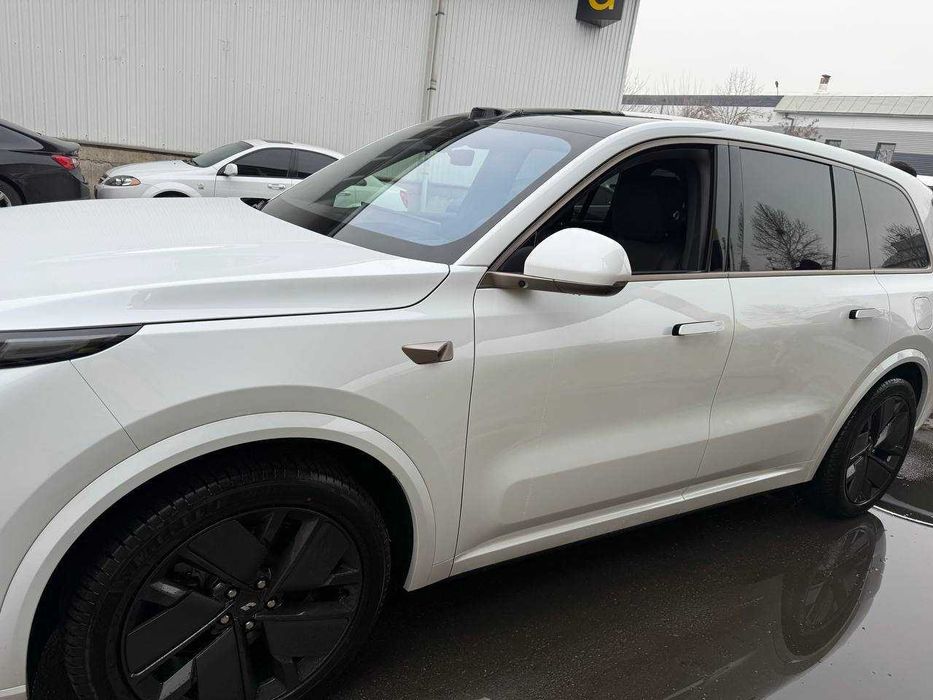 Lixiang L9 2025 — 2