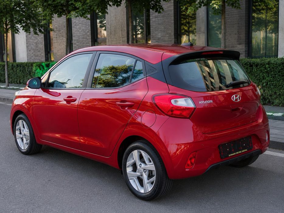 Hyundai I10 2023 17 mii km automat navi carplay jante senzori parcare garantie stare impecabila variante +/-