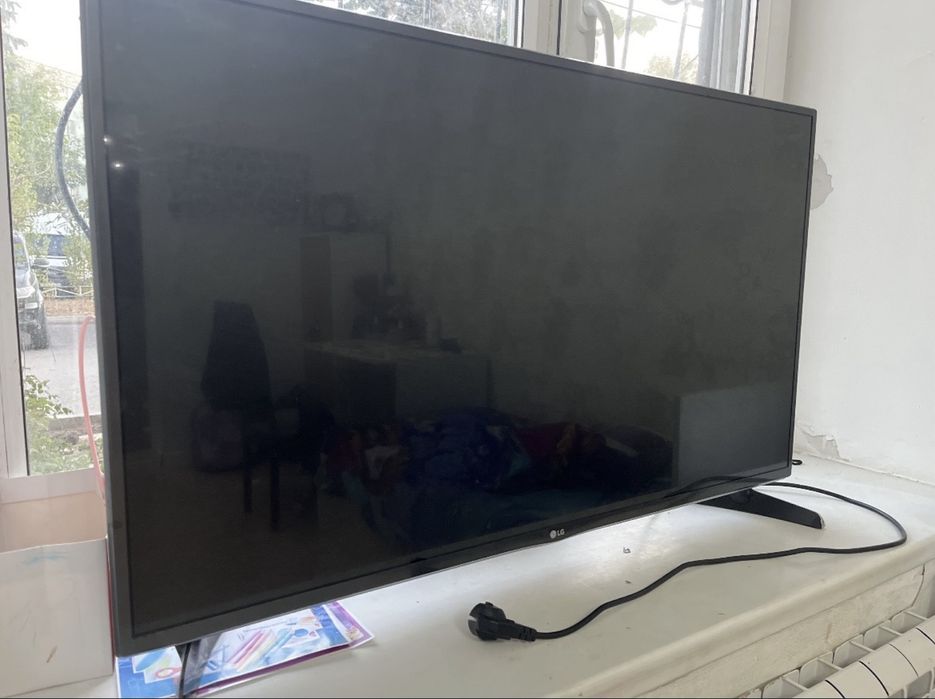 Lg телевизор.
