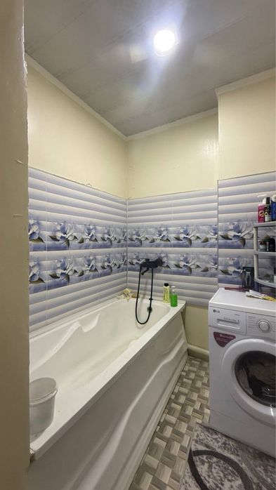 Yashashga tayyor 1 xonalik uy 90% jihozlari bilan sotiladi