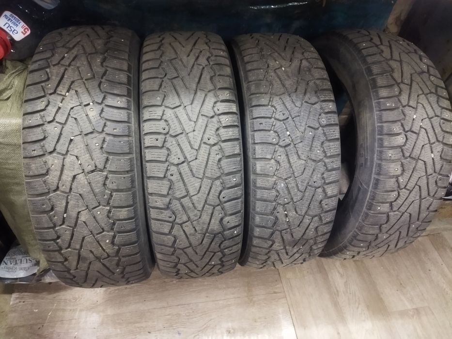 Зимние шины 225/65/17