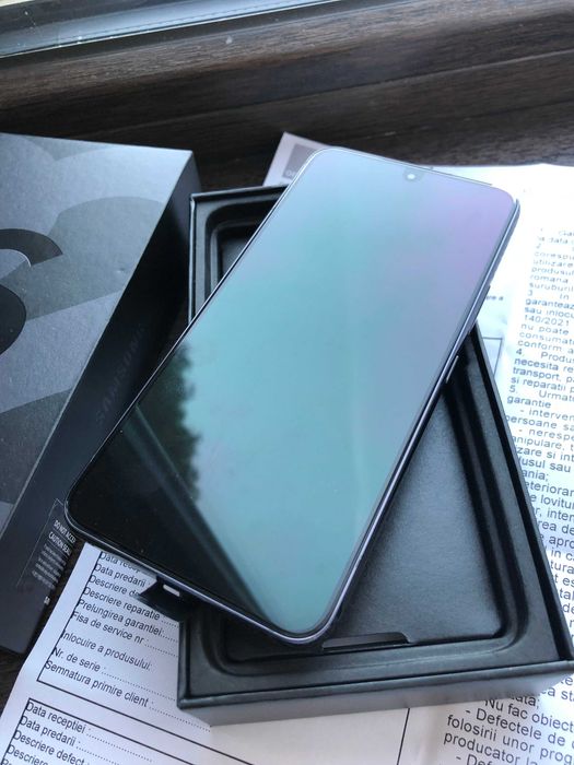 Samsung S22i in cutie Nou 128 GB 8 GB RAN 5G Liber Poze