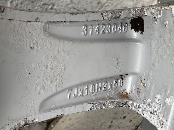 Janta HERA R16" Volvo S60 V60 S80 V70 S40 V40 V50 C30 C70 31423046