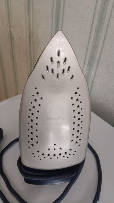 Продается утюг Philips