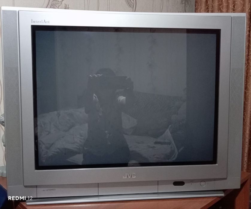 Продам телевизор