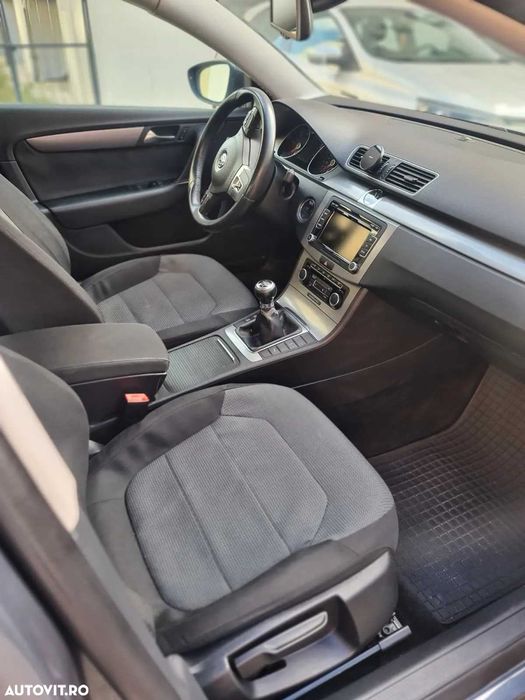 Vand Volkswagen Passat B7 2.0 TDI 140 CP 150K KM- 2011