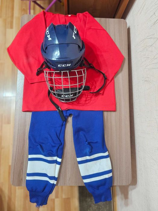 Шлем хоккейный детский