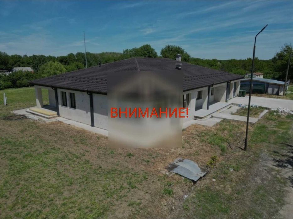 Продава се Къща в Мартен - 400 кв.м за 1575 €/кв.м - Снимка #1
