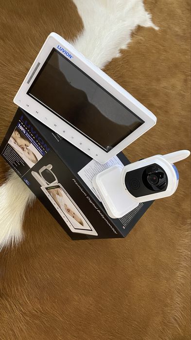 Видеокамера бебефон LUVION Prestige