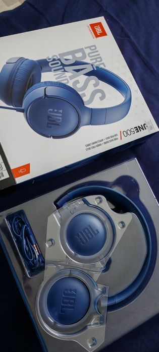 Продается наушники JBL Tune 500. Новый