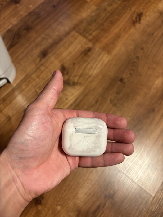 Продается Air Pods 3, оригинал коробка есть!!!