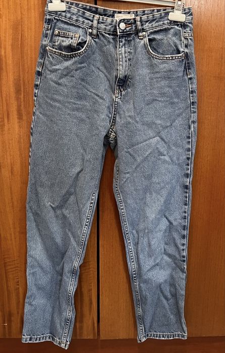 Продавам запазени дамски дънки!