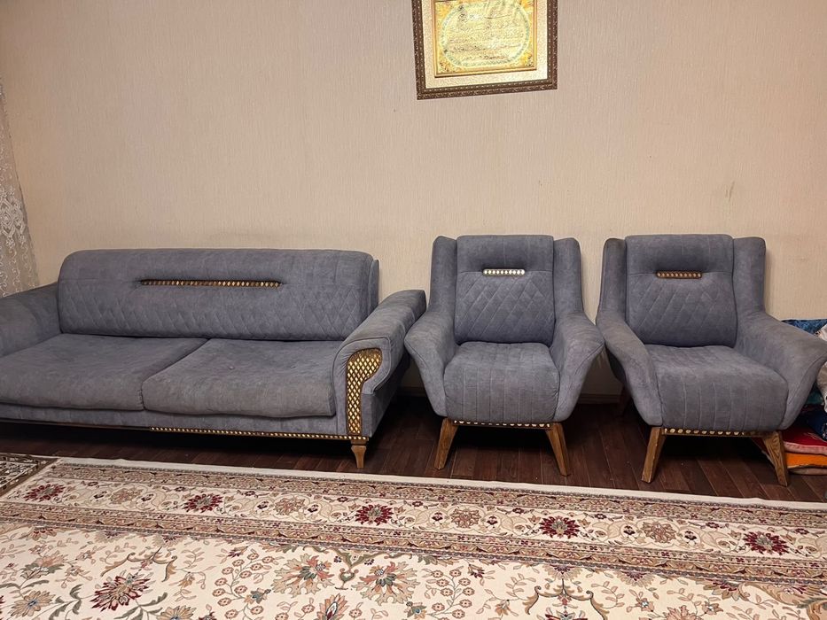 Продам диван и 2 кресла