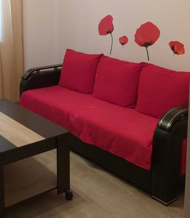 Canapea extensibila cu lada pentru depozitare superba