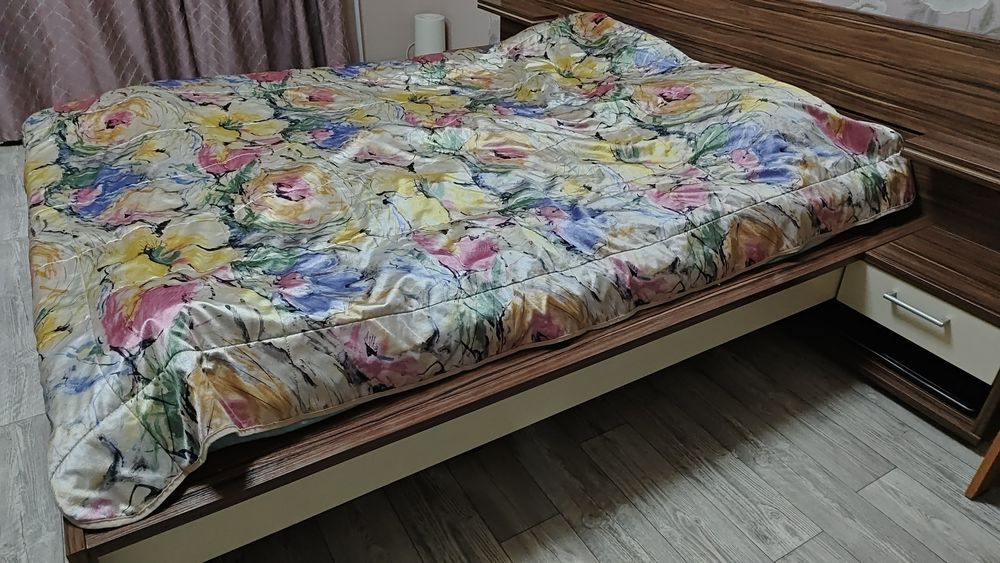 Кровать размер 160 *200