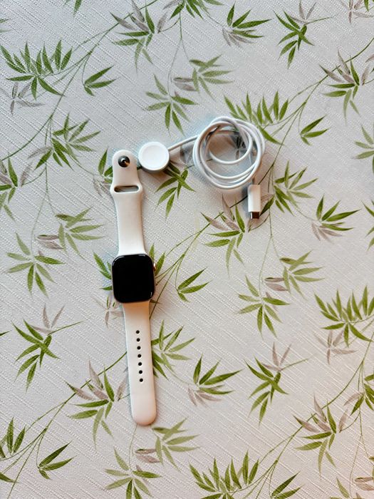 Apple Watch 10, GPS, Cellular, Rose Gold Aluminium 42mm - S/M