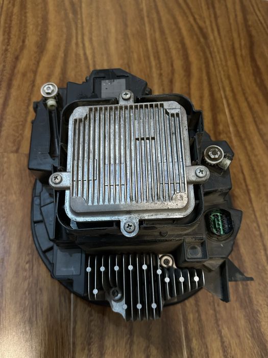 Фара правая на Haval Dargo