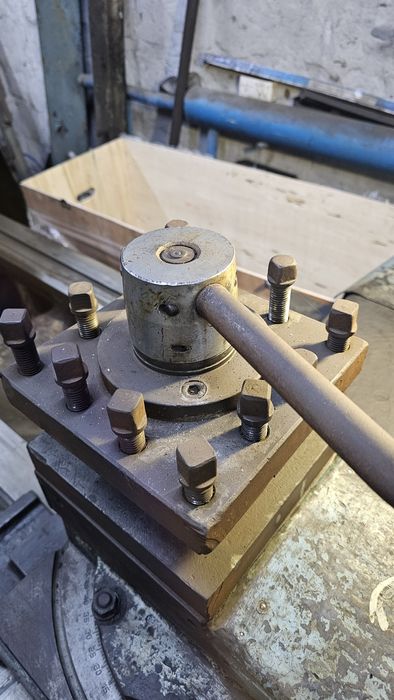 Продам токарный станок