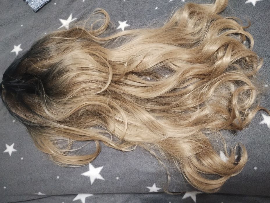 Perucă blonda lunga