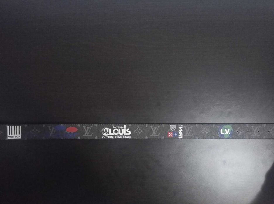 Curea LV Black & Silver with graphics