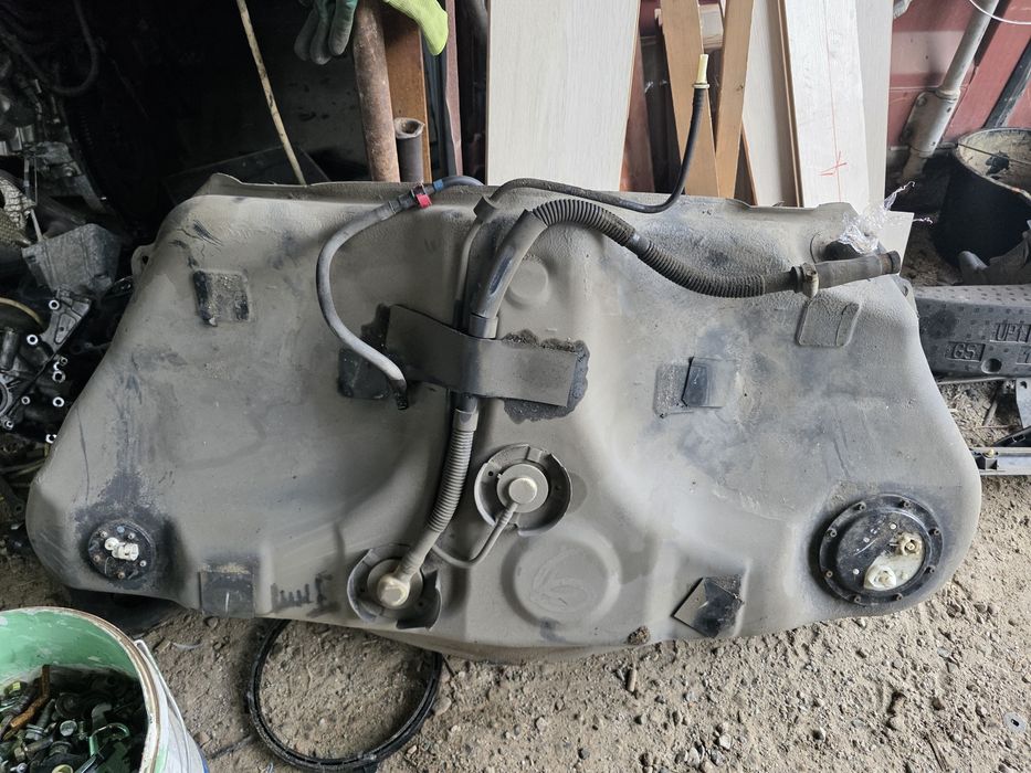 Задний крыло бак gs300 es350