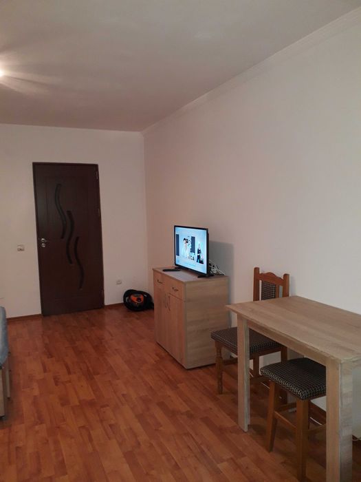 Proprietar inchiriez garsoniera