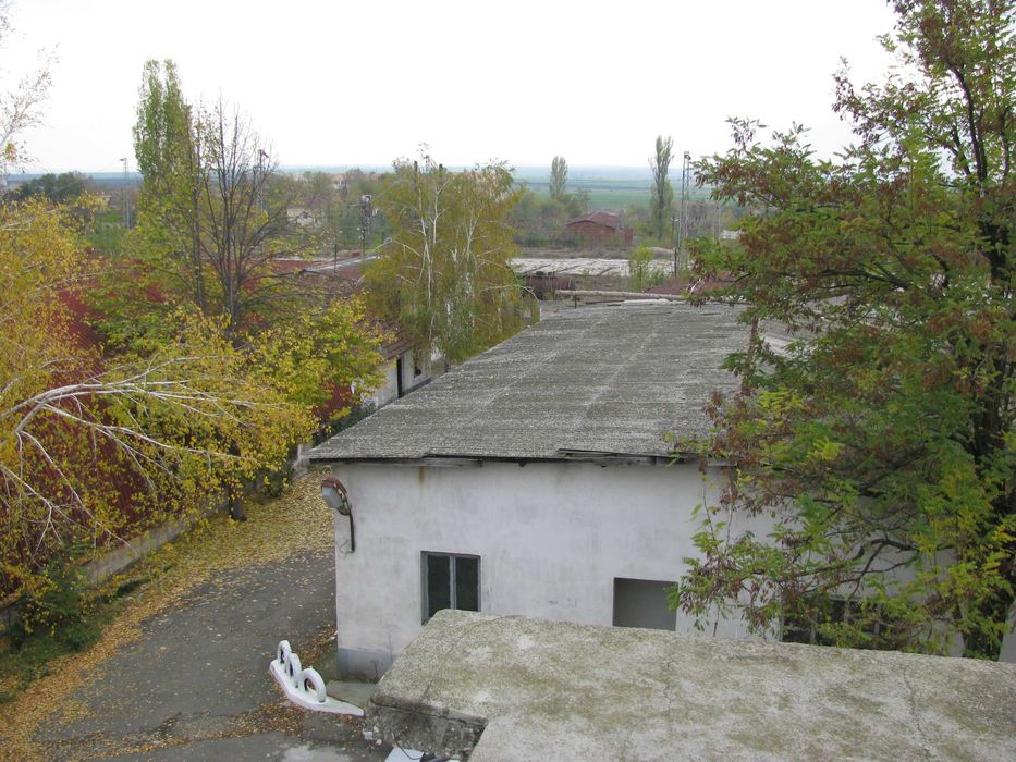 Продава се Промишлена сграда в Чирпан - 11271 кв.м за 44 €/кв.м - Снимка #11
