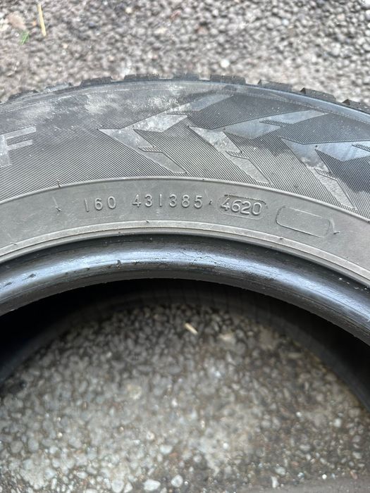 Vând 2 anvelope Nokan all season 196/65/R15 DOT 2020.