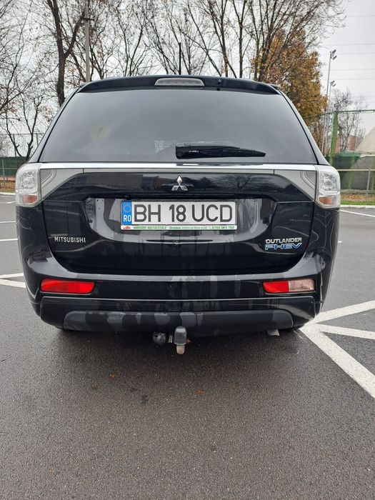 Vand Mitsubishi Outlander 4x4
