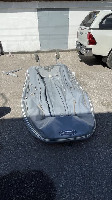 Продам лодку cayman n330