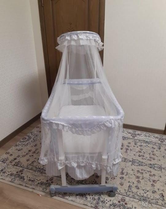 Детские товары. Манеж