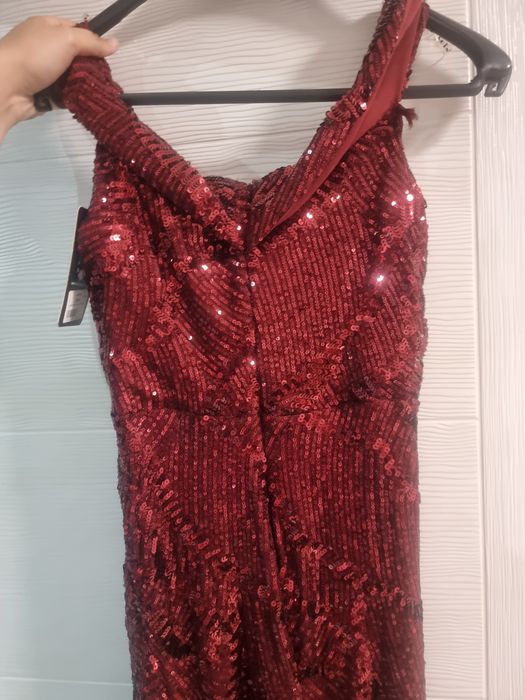 Дълга официална рокля