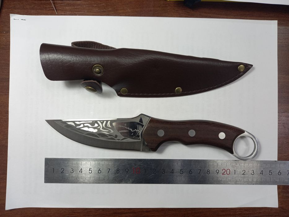 Охотничий нож специализированный инструмент